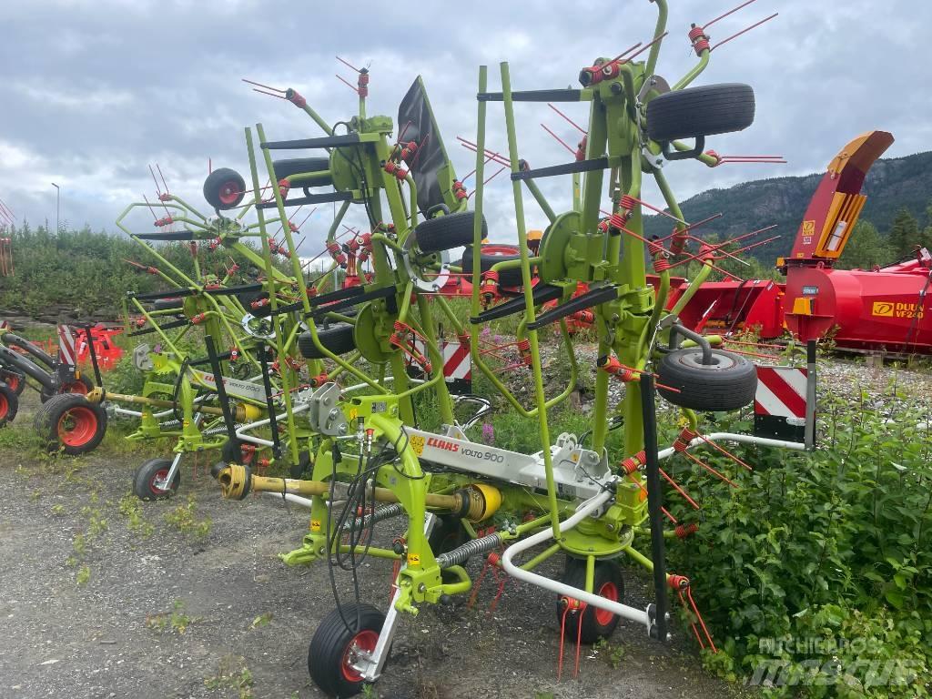 CLAAS Volto 900 犁耙和摊草机