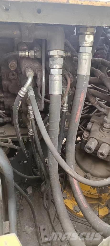 Sumitomo SH120 履带挖掘机