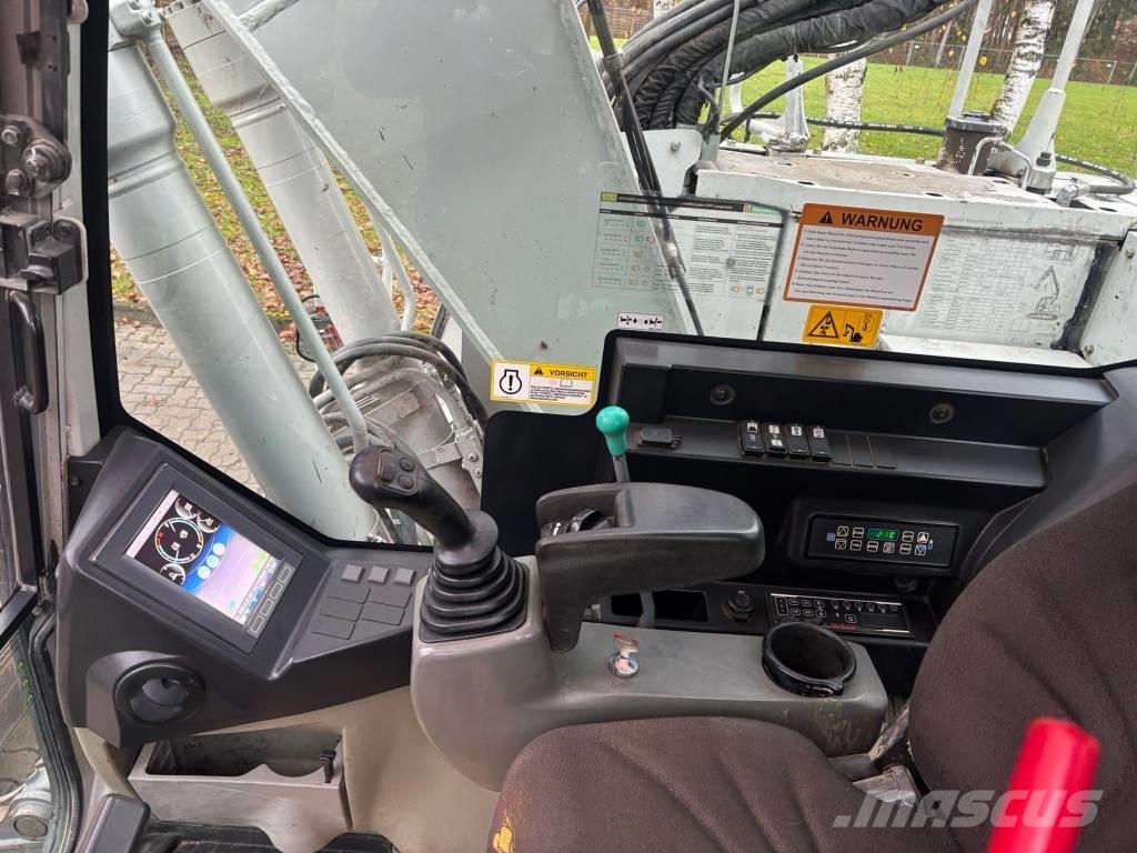 Takeuchi TB 2150 R 履带挖掘机