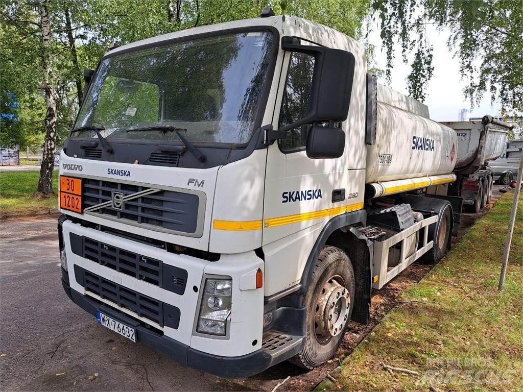 Volvo FM 260 油罐车