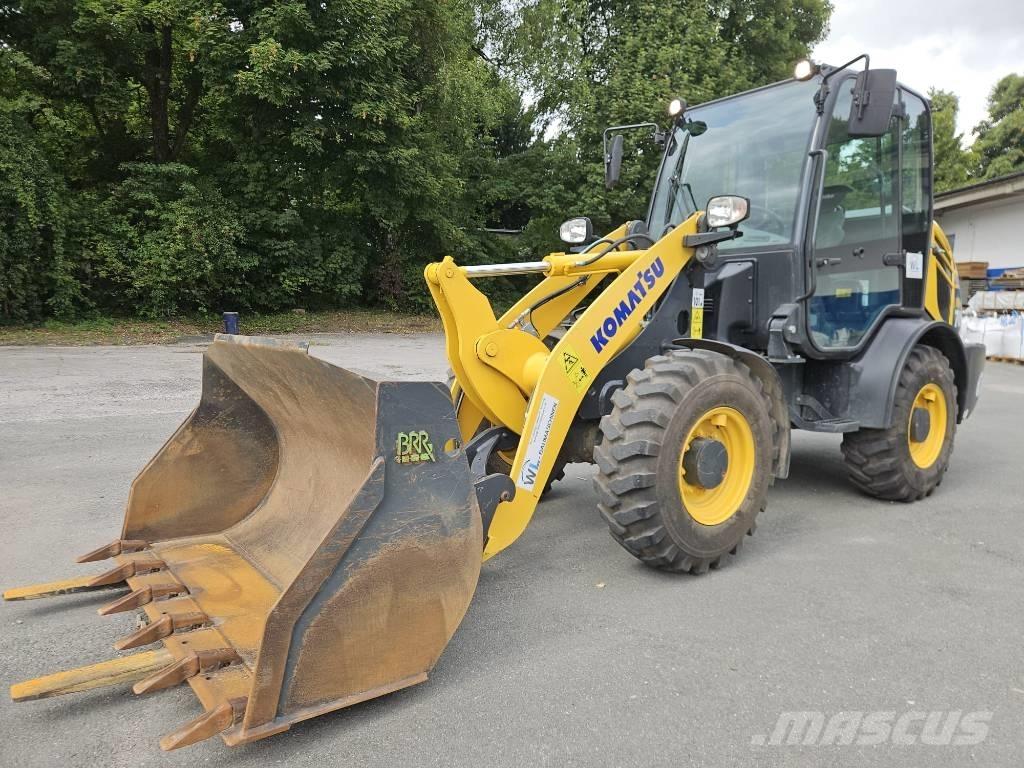 Komatsu WA 70 M-8 轮式装载机
