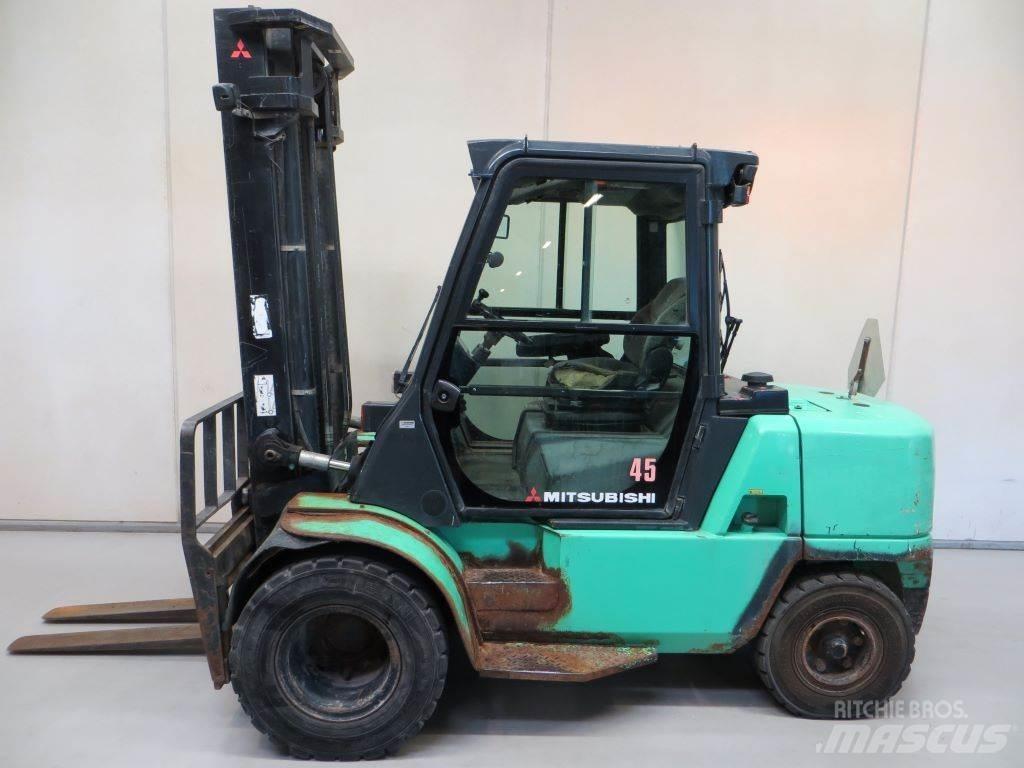 Mitsubishi FD45K 柴油叉车