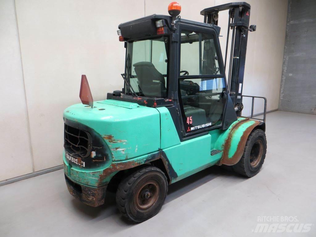 Mitsubishi FD45K 柴油叉车