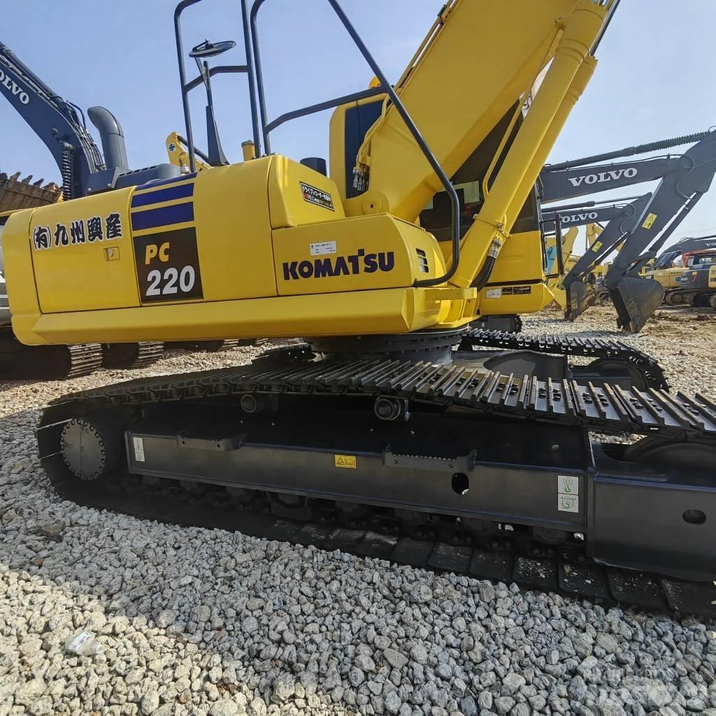 Komatsu PC 220-8 履带挖掘机