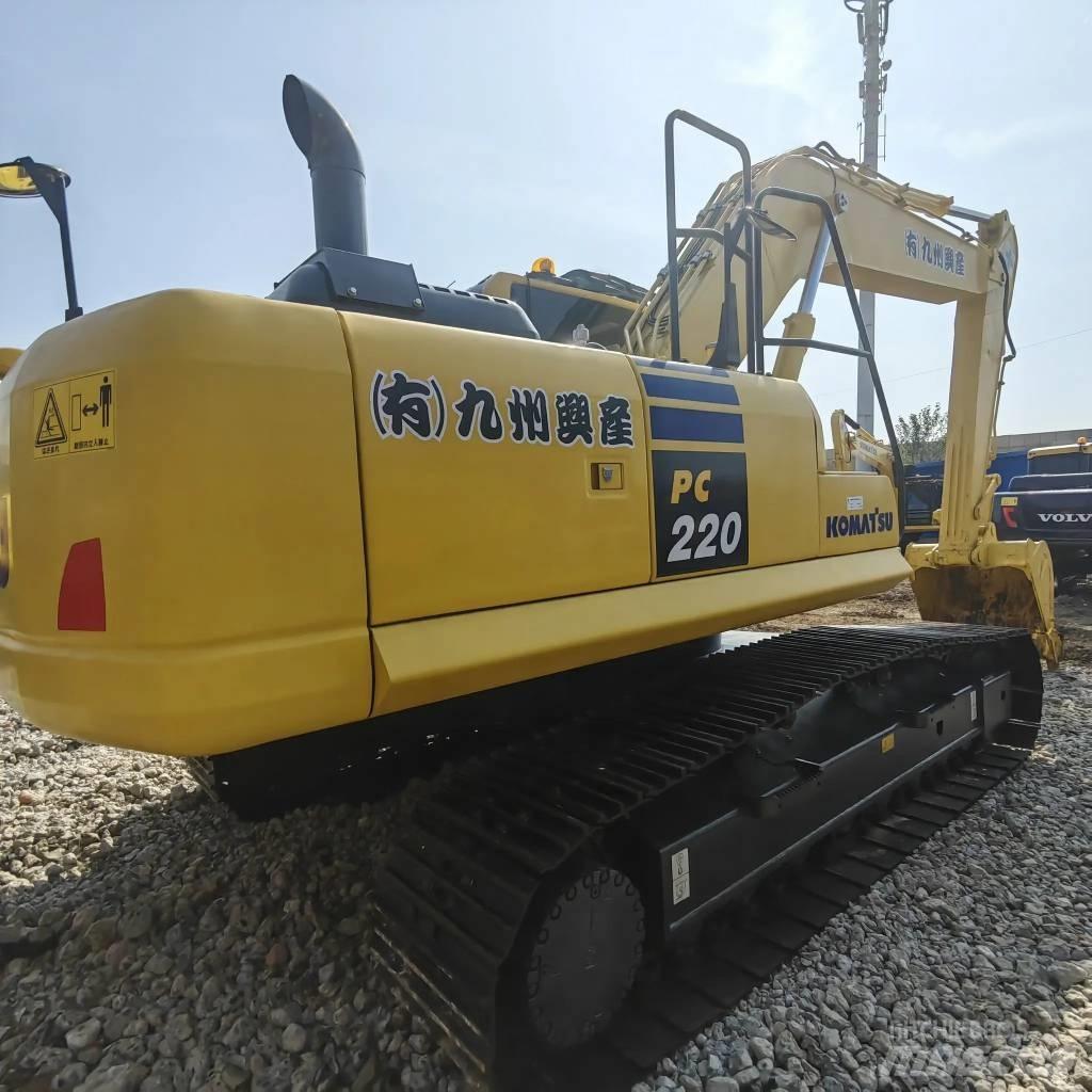 Komatsu PC 220-8 履带挖掘机
