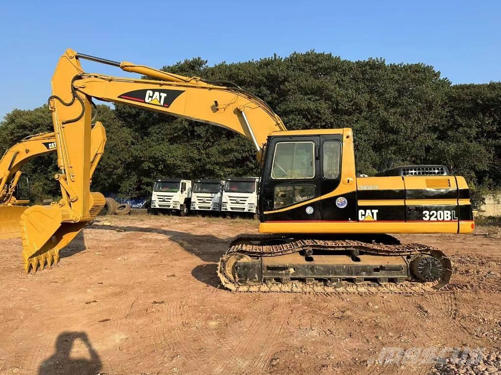 CAT 320B 履带挖掘机