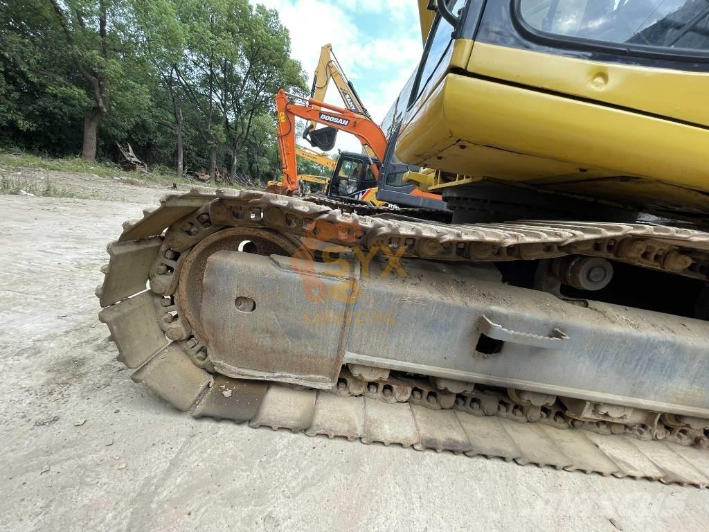 Komatsu PC 220-6 履带挖掘机