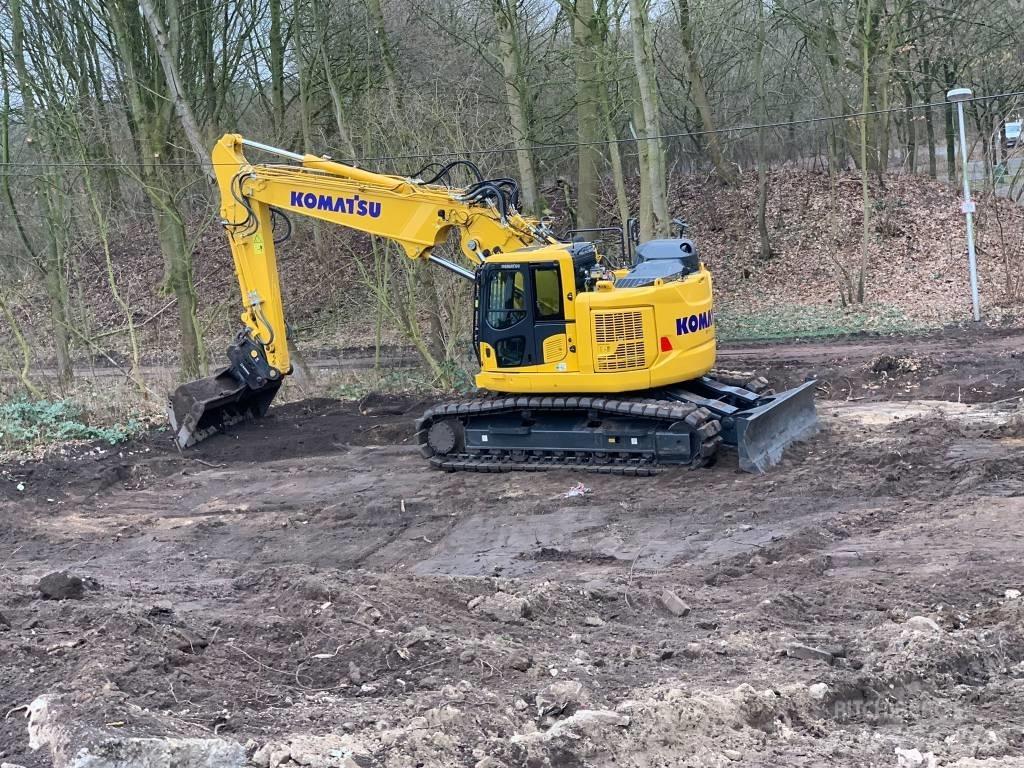 Komatsu PC228USLC-11 履带挖掘机