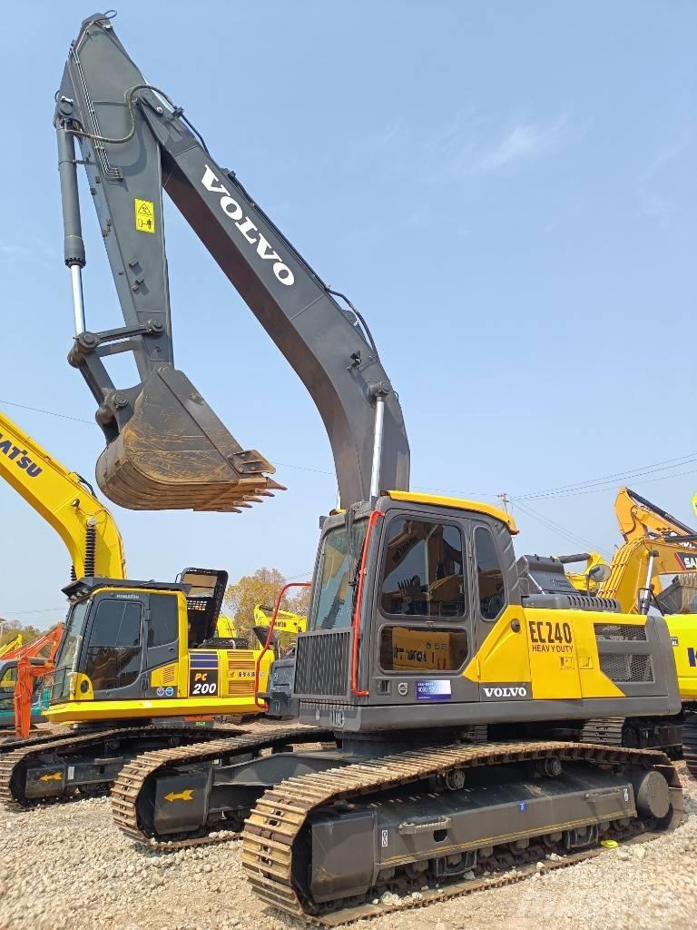 Volvo EC 240 履带挖掘机