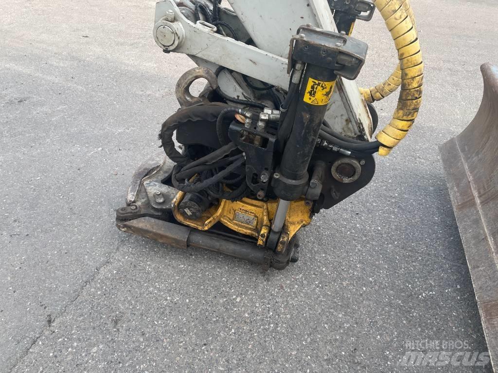 Takeuchi TB 2150 R 履带挖掘机