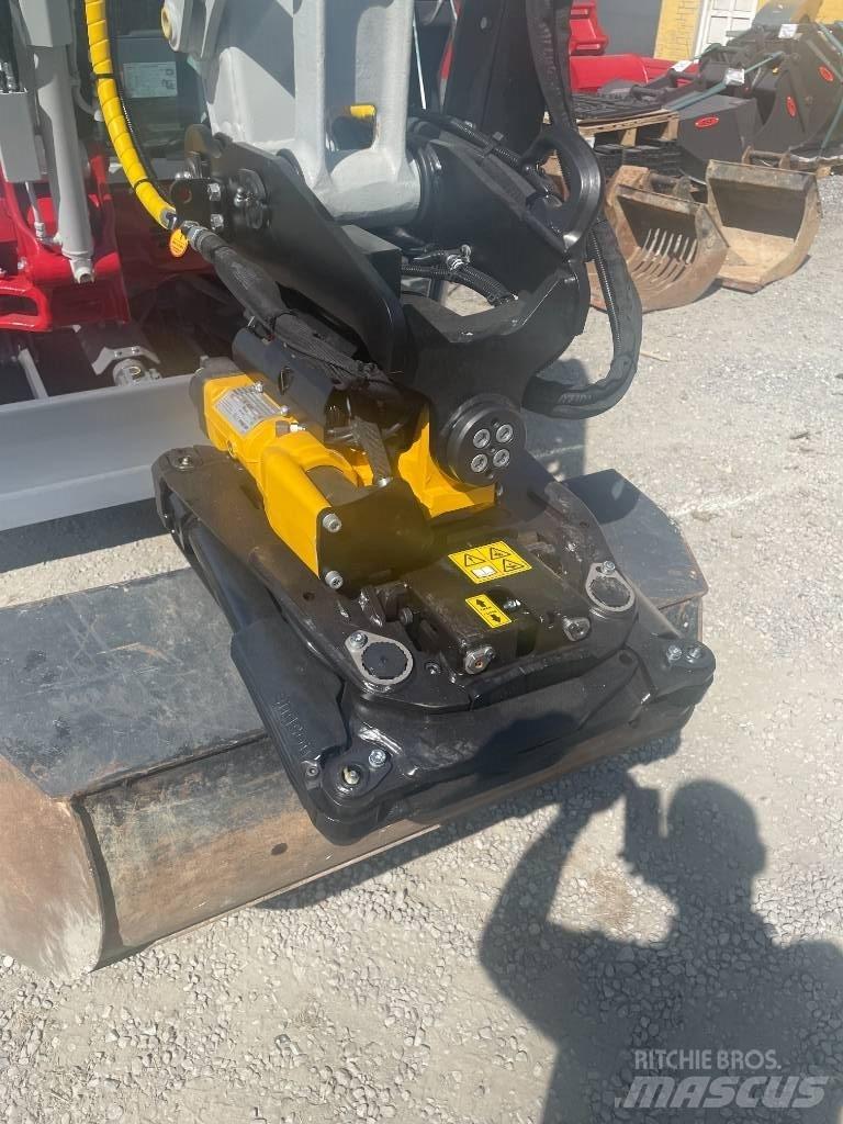 Takeuchi TB 2150 R 履带挖掘机
