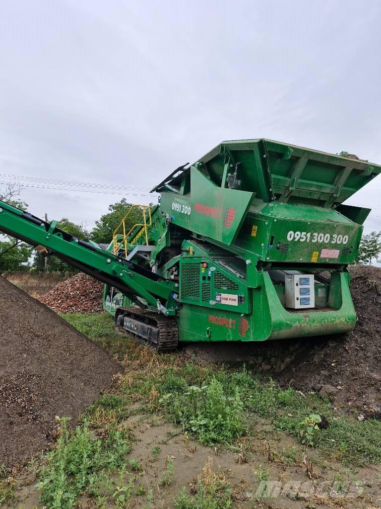 McCloskey R105 振动筛