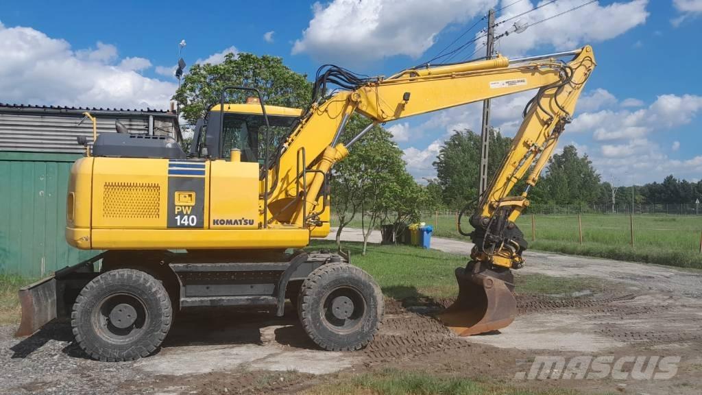 Komatsu PW 140-7 轮式挖掘机