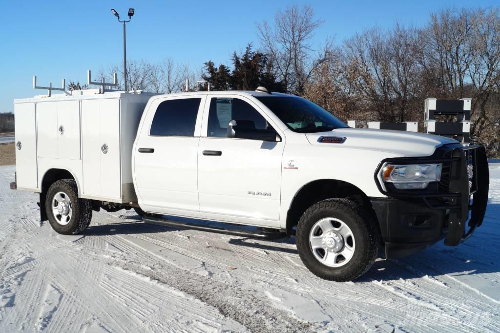 RAM 3500 TRADESMAN 皮卡车