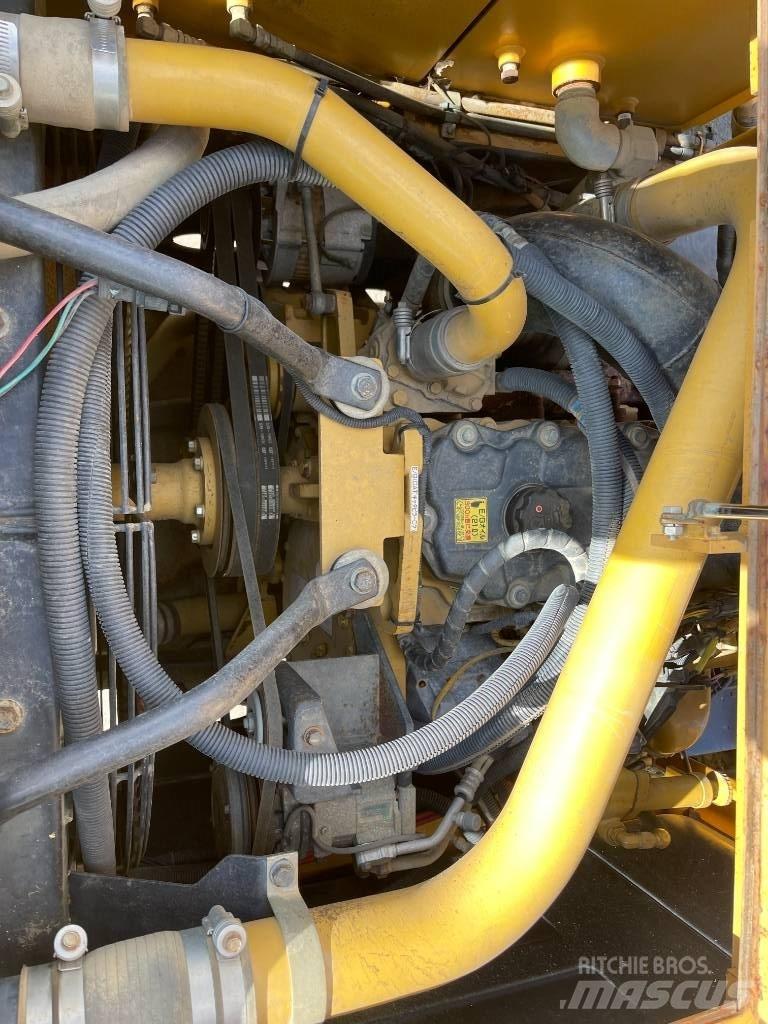 Morooka MST 2300 履带式自卸车