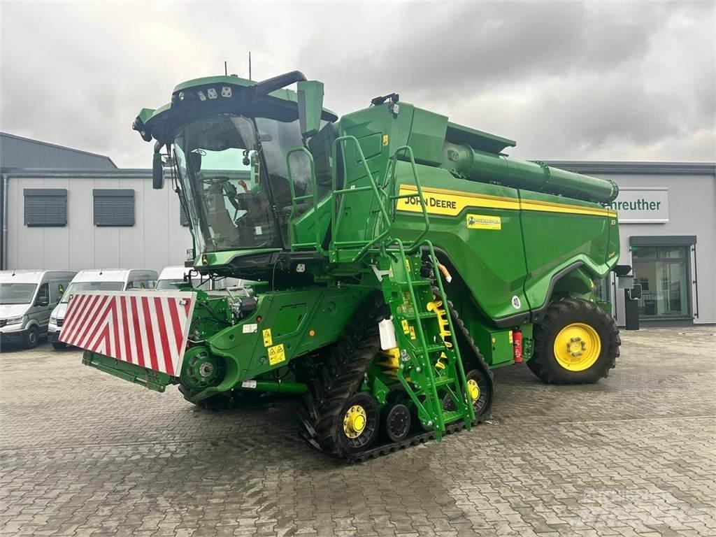 John Deere X9 - 1000 联合收割机