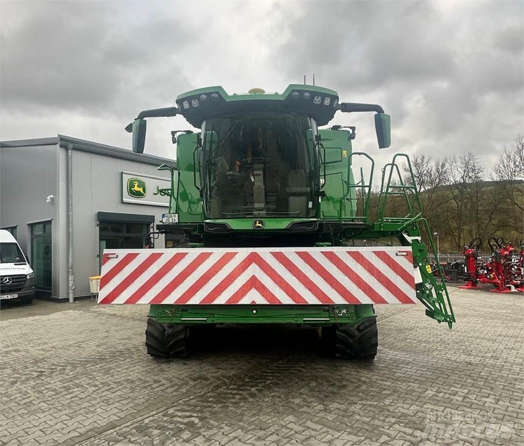 John Deere X9 - 1000 联合收割机