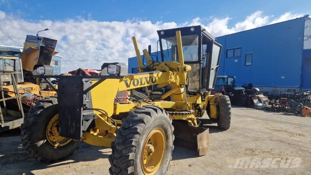 Volvo Champion 720 平地机/推土机