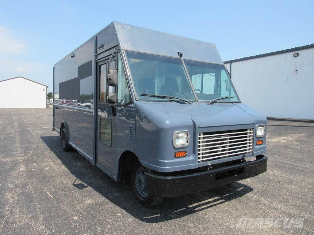 Ford E-450 厢式货车