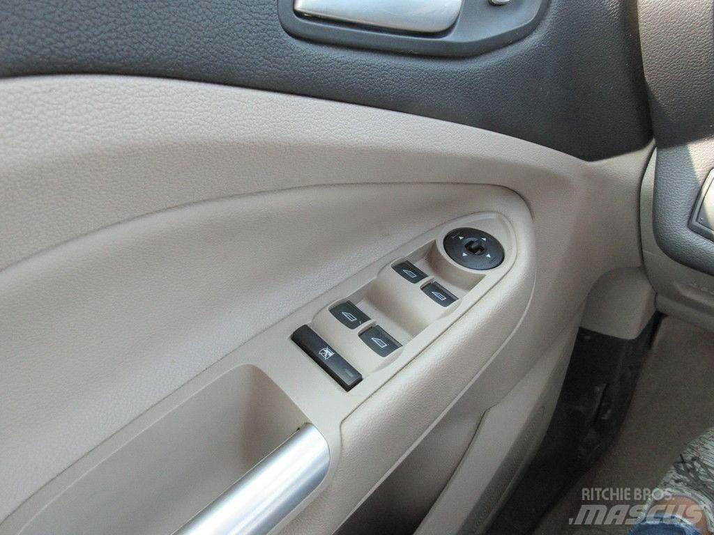 Ford Escape 汽车