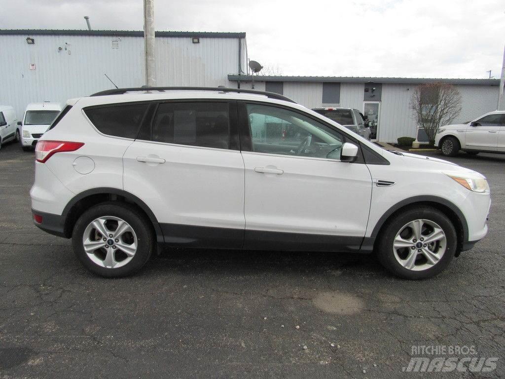 Ford Escape 汽车