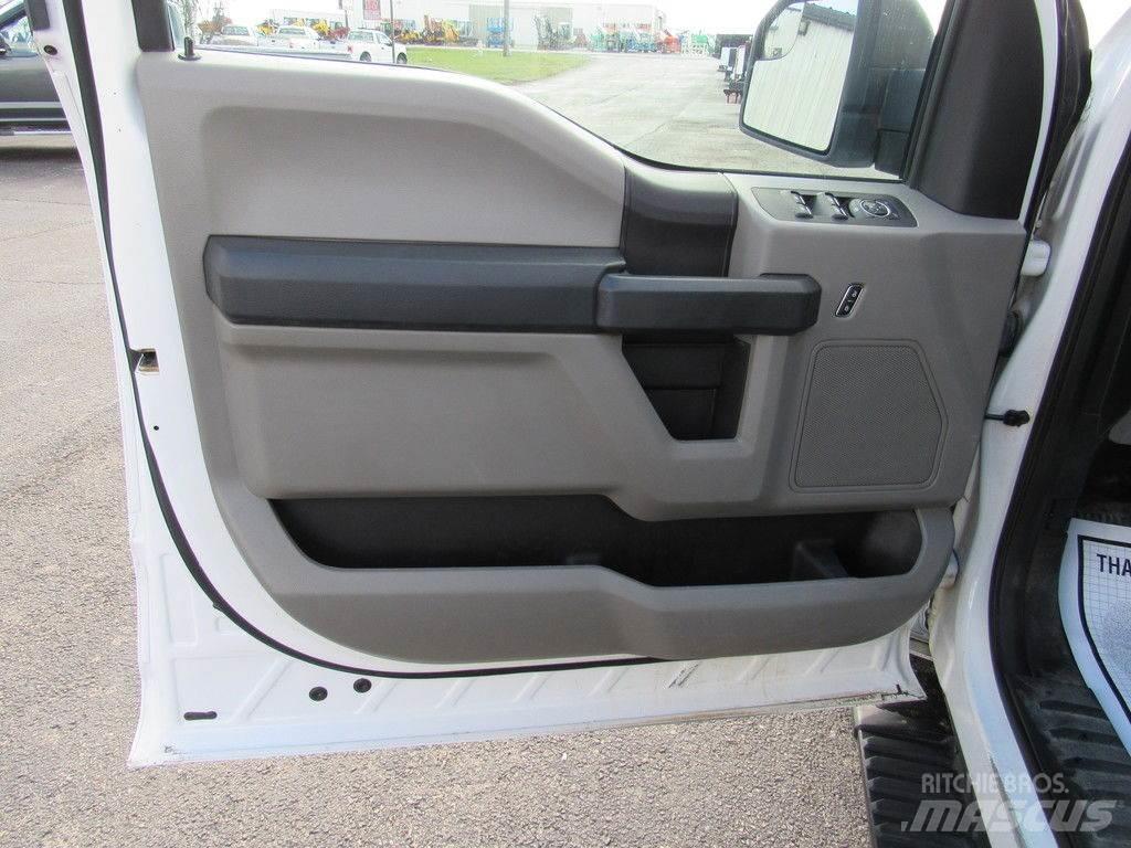 Ford F-150 皮卡车