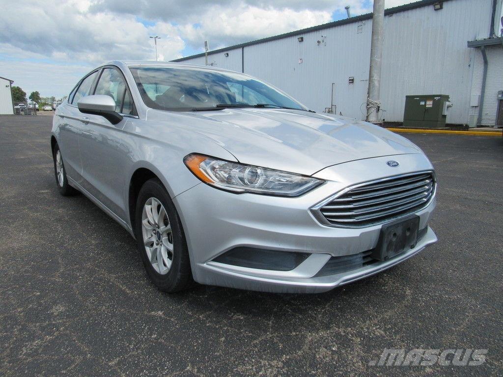 Ford Fusion 汽车