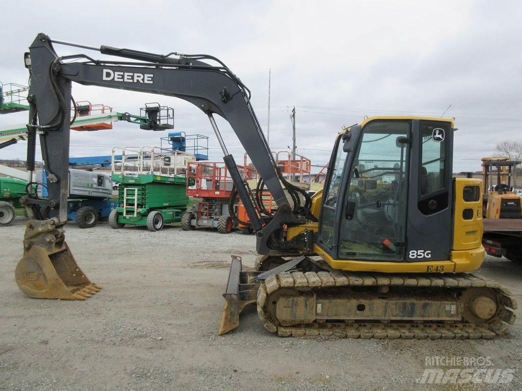 John Deere 85G 中型挖掘机