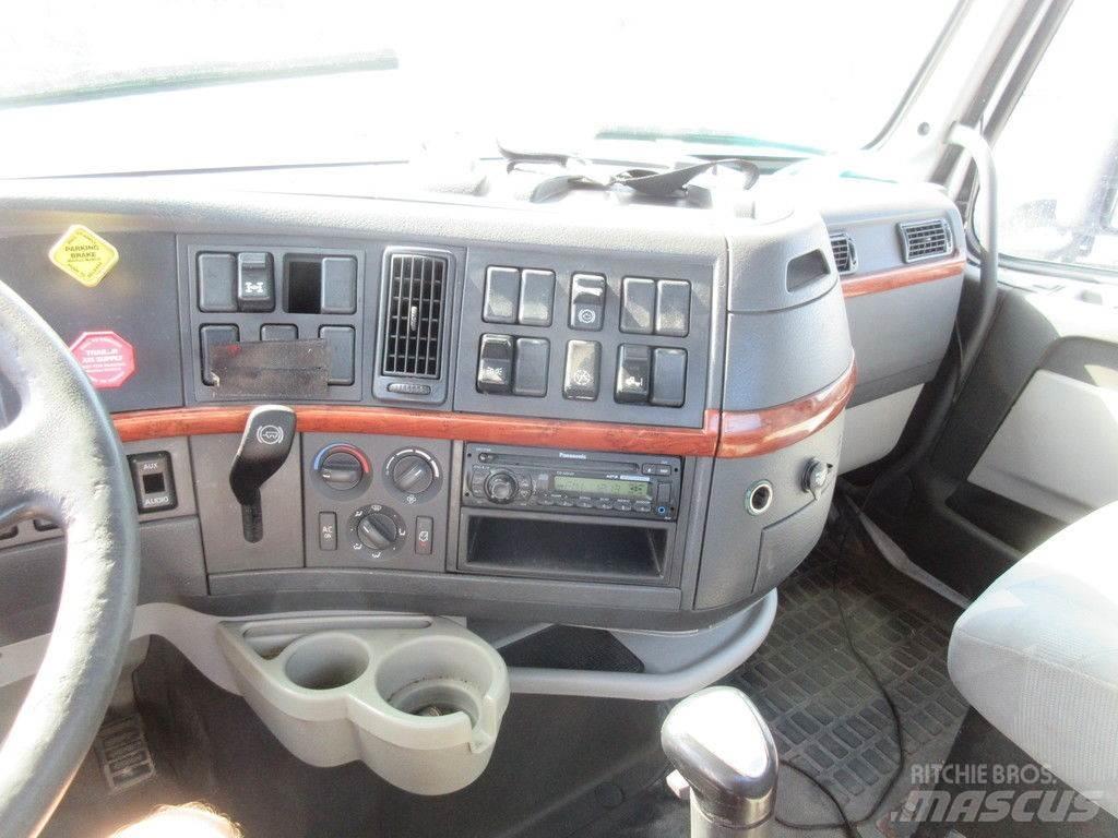 Volvo VNL64 平板栏板货车