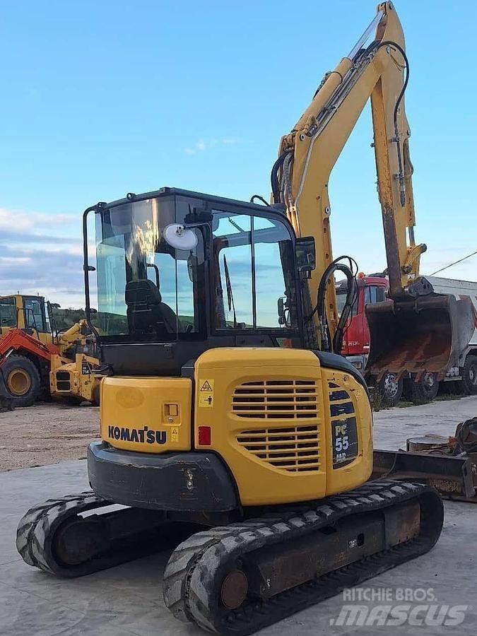 Komatsu PC55 小型挖掘机