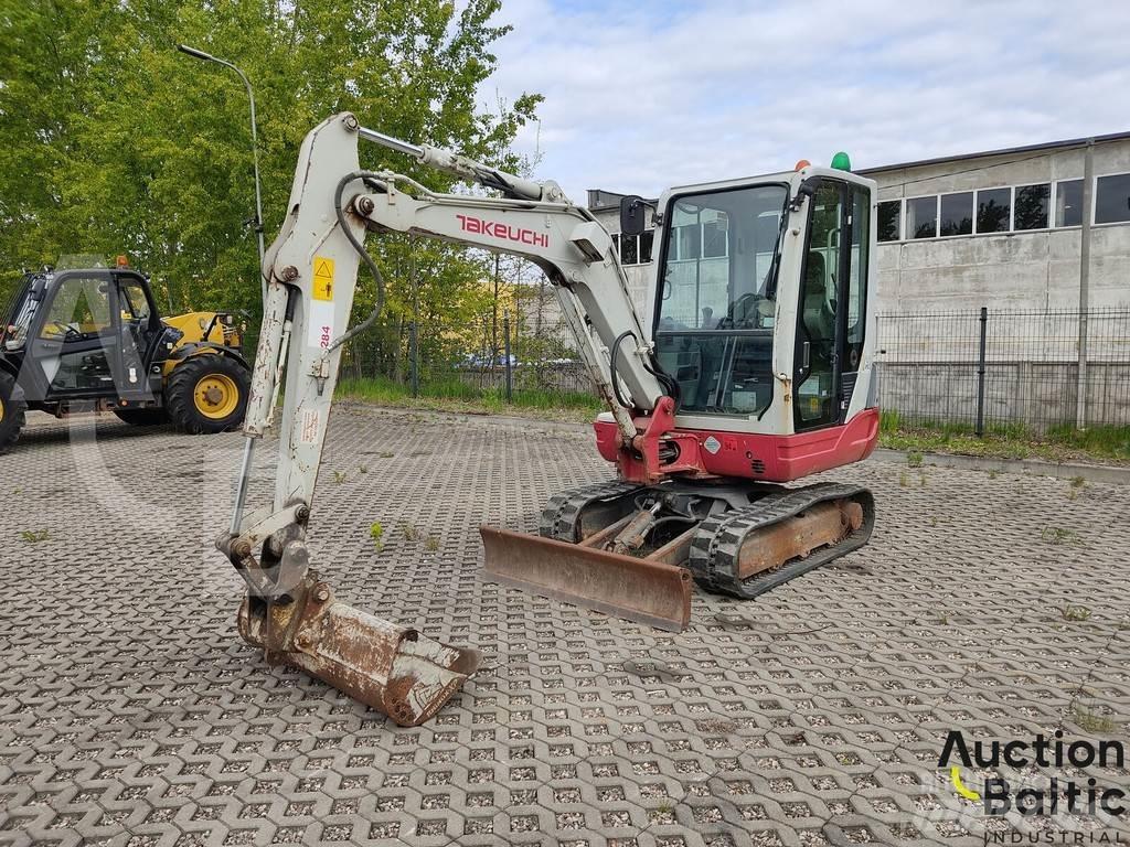 Takeuchi TB228 小型挖掘机