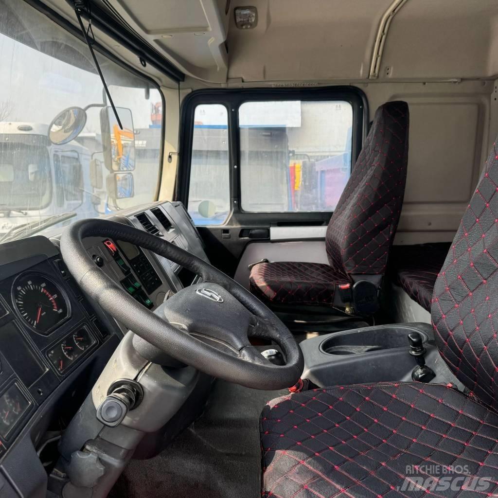 Shacman F 3000 自卸式货车