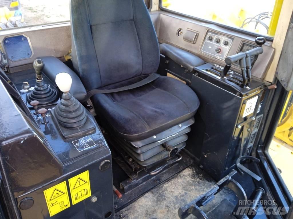 Komatsu D 155 AX-3 履带式推土机