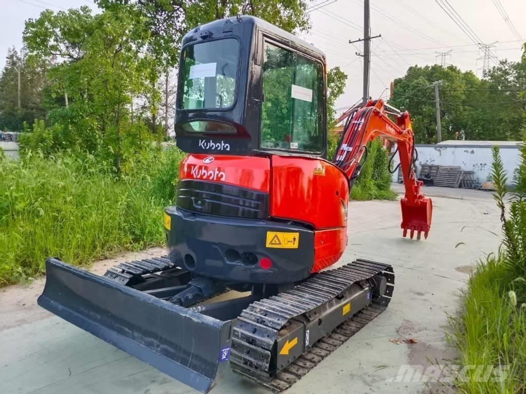 Kubota U 35 小型挖掘机