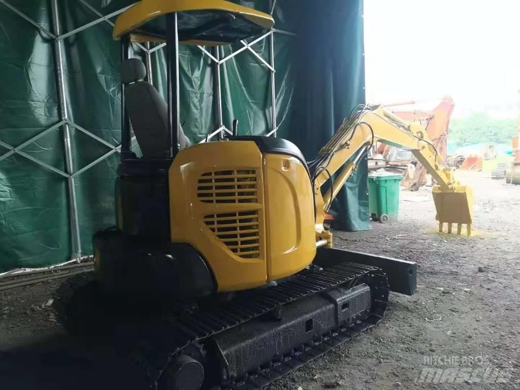 Komatsu PC 30MR 小型挖掘机