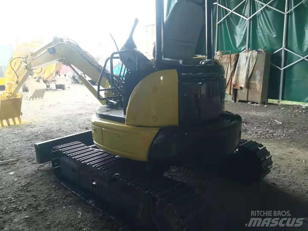 Komatsu PC 30MR 小型挖掘机