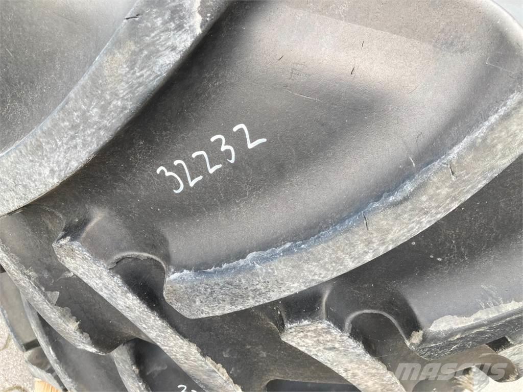 Mitas 2X 540/65R30 其他拖拉机配件