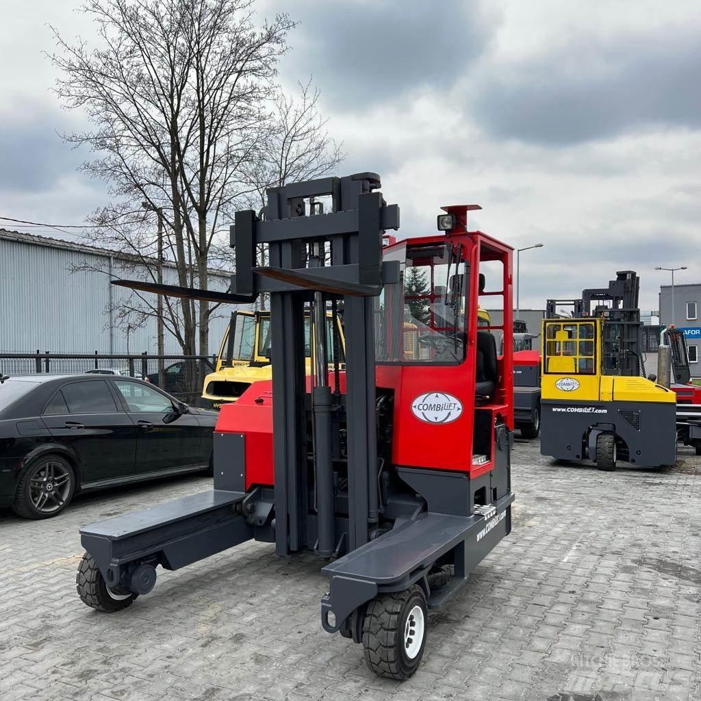 Combilift C4000 四轮前移式叉车