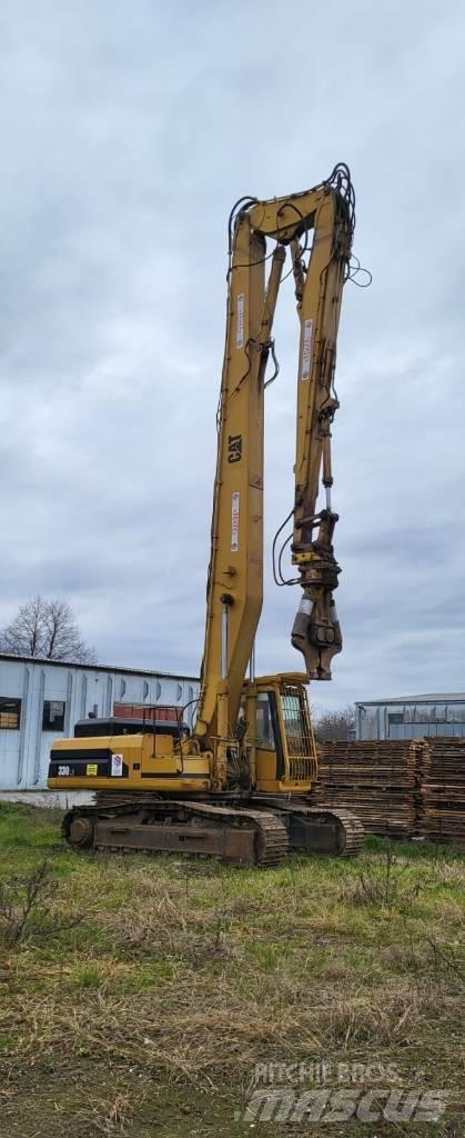 CAT 330 B LN 组装挖掘机