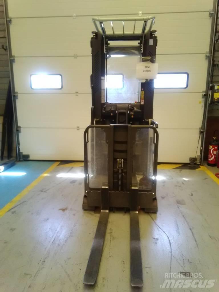 UniCarriers EPM 中端式装载机
