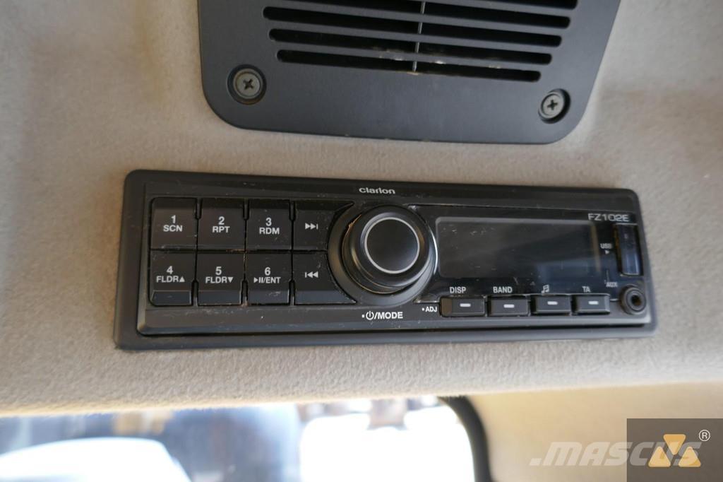 CAT 320FL 履带挖掘机