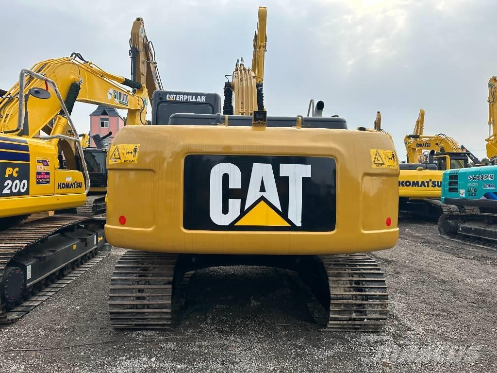 CAT 320 D2 履带挖掘机