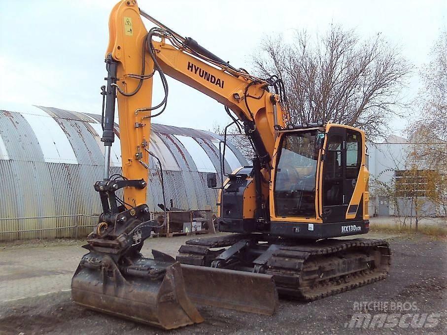 Hyundai HX 130 LCR 履带挖掘机