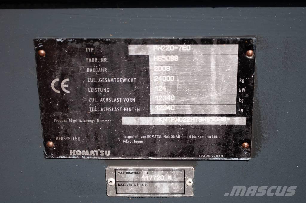 Komatsu PW 220-7 轮式挖掘机