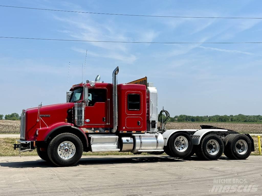 Kenworth T 800 牵引车