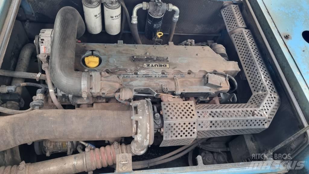 Terex Fuchs MHL 350 工业挖掘机