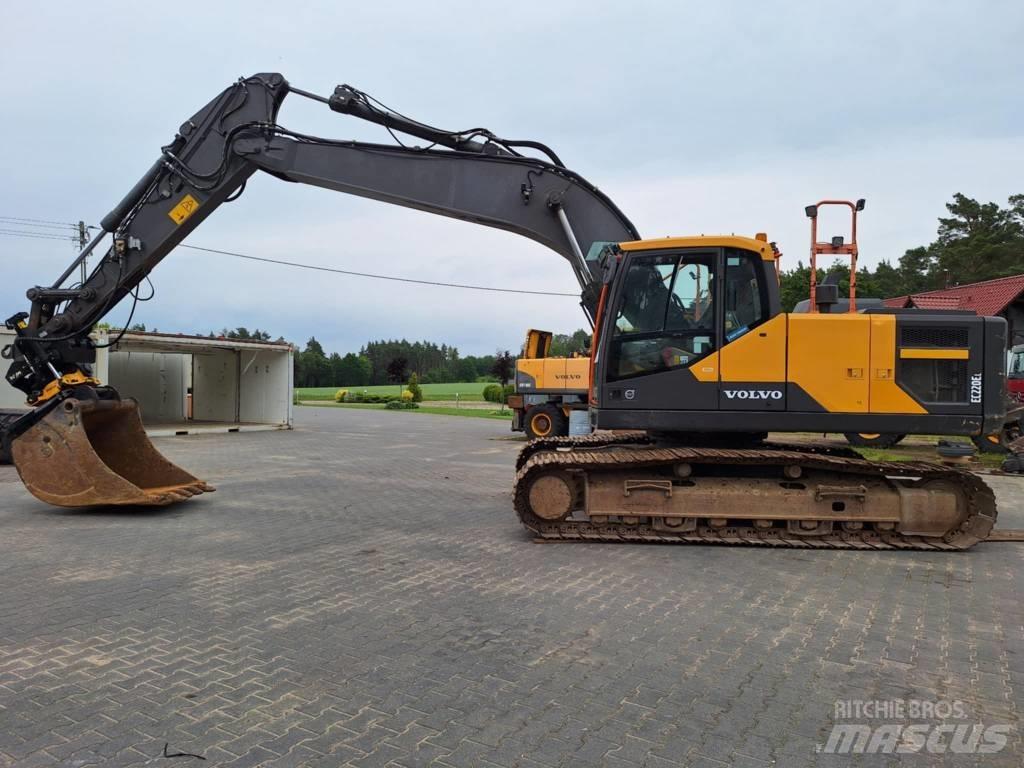 Volvo EC 220 EL 履带挖掘机