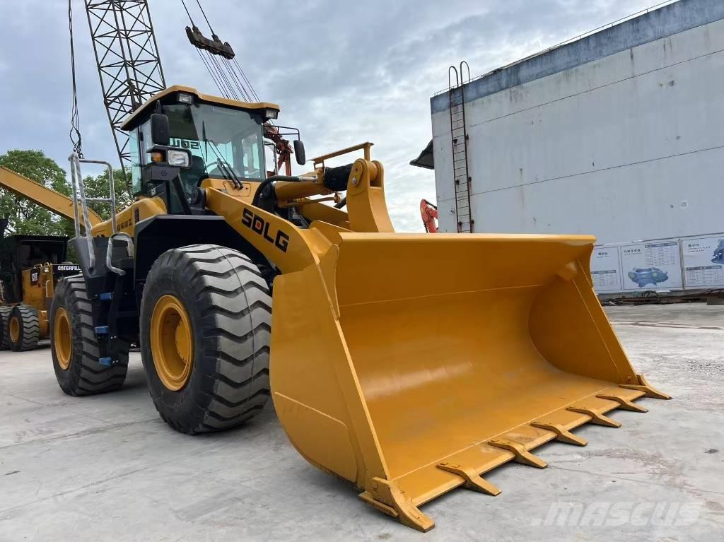 CAT LG956L 轮式装载机