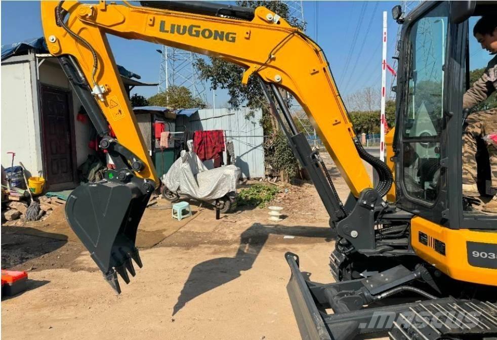 LiuGong 9035 FZTS 履带挖掘机