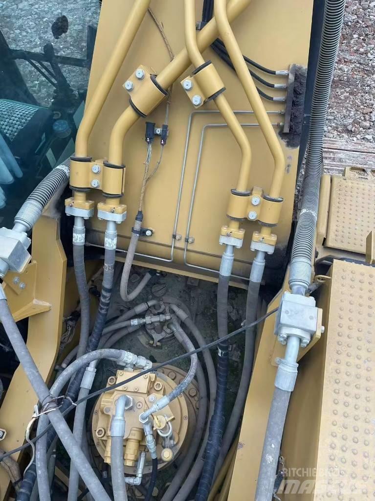 CAT 336 履带挖掘机